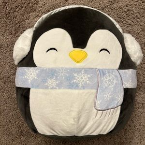 12” Luna the Penguin Squishmallow with Scarf NWT